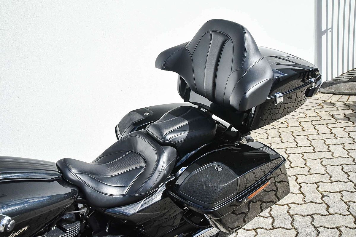 2017 Harley-Davidson CVO STREET GLID E