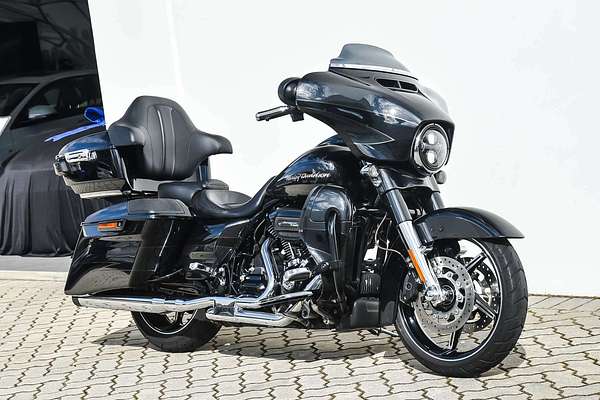 2017 Harley-Davidson CVO STREET GLID E