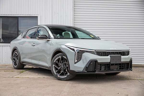 2025 Kia K4 GT-Line CL4m