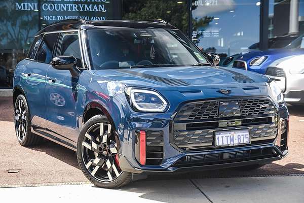 2025 MINI Countryman JCW Favoured U25