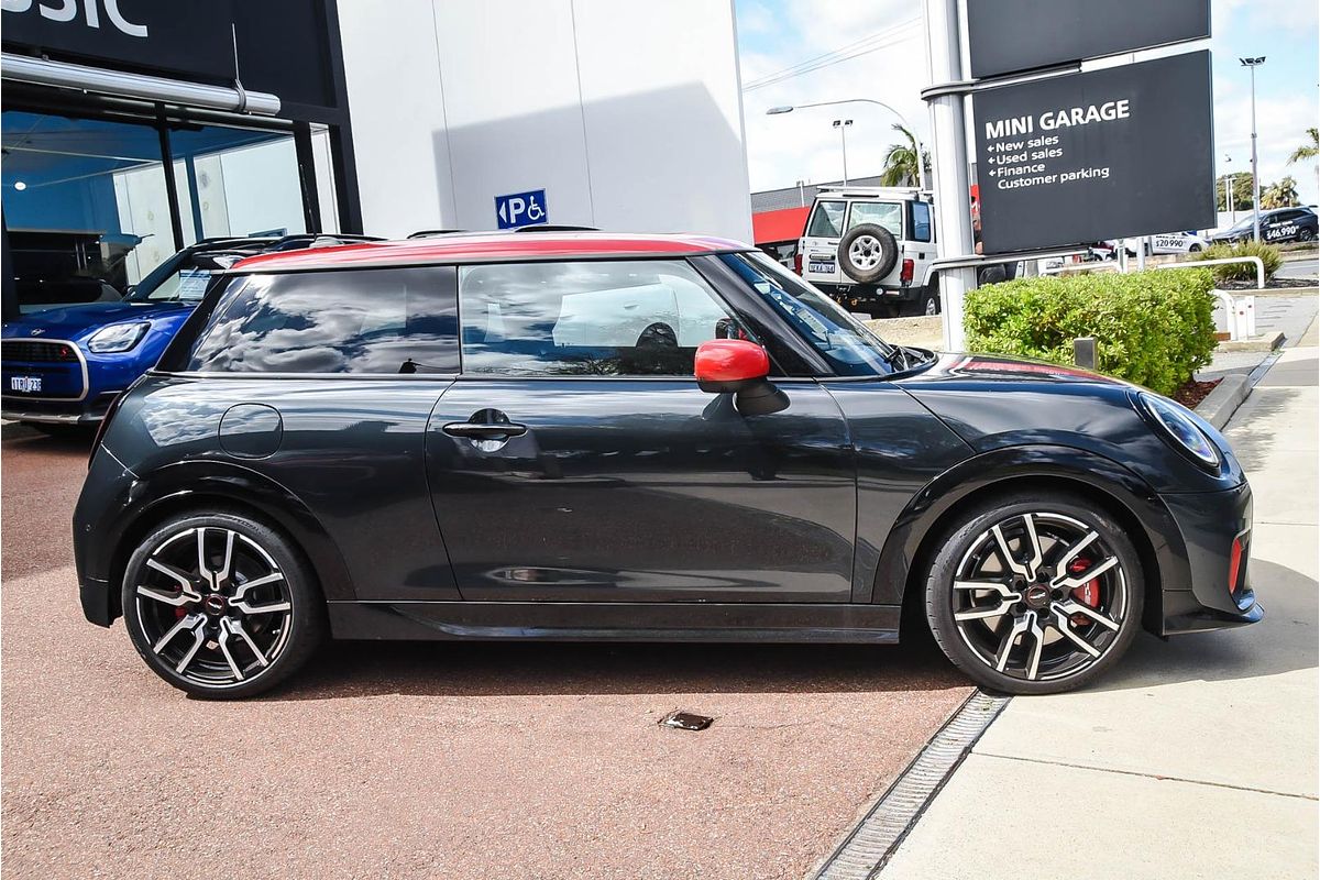 2025 MINI Cooper JCW Favoured F66