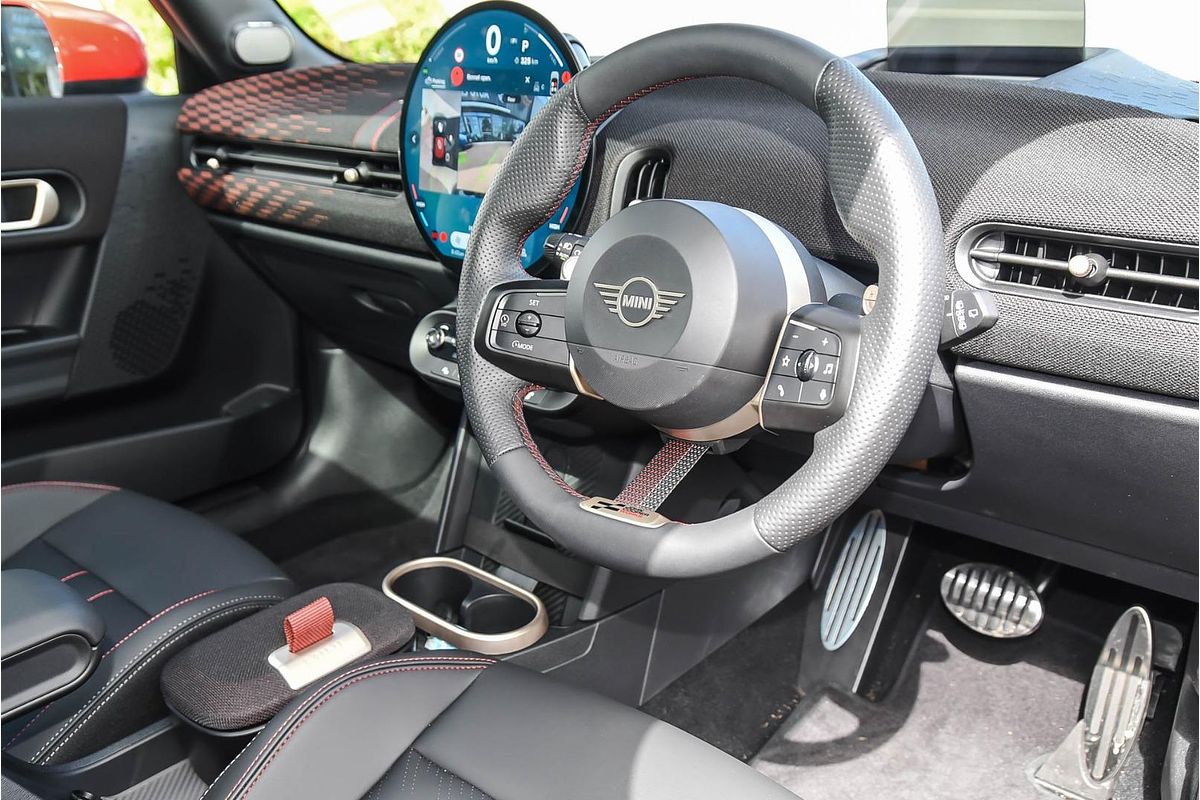 2025 MINI Cooper JCW Favoured F66