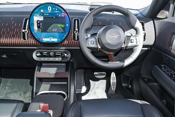 2025 MINI Countryman JCW Favoured U25
