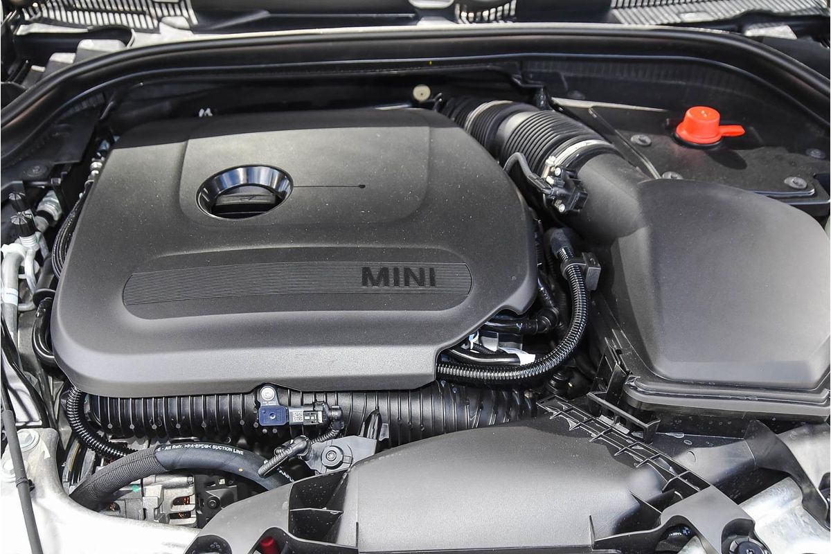 2025 MINI Cooper JCW Favoured F66