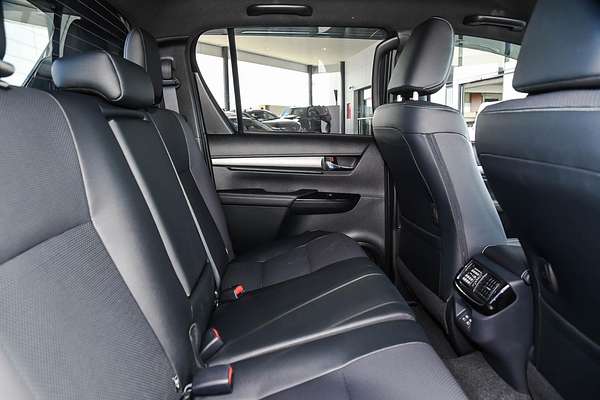2024 Toyota Hilux Rogue 48V GUN126R 4X4