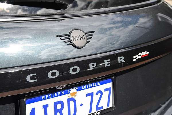 2025 MINI Cooper JCW Favoured F66