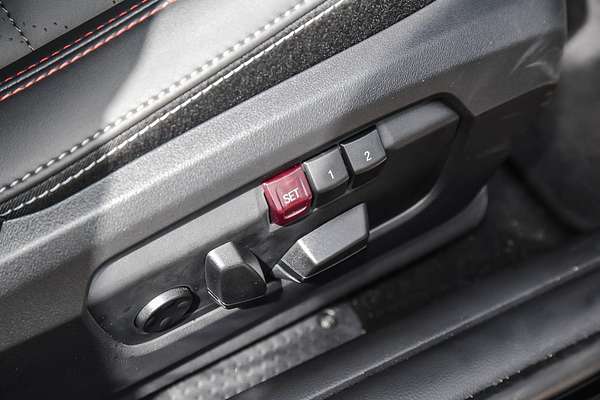 2025 MINI Cooper JCW Favoured F66