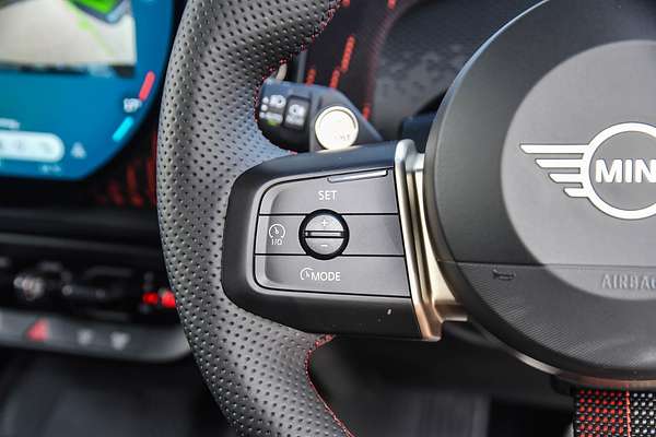 2025 MINI Countryman JCW Favoured U25