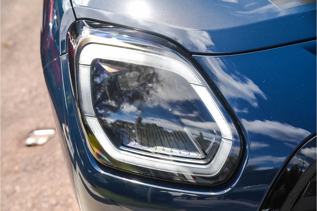 2025 MINI Countryman JCW Favoured U25