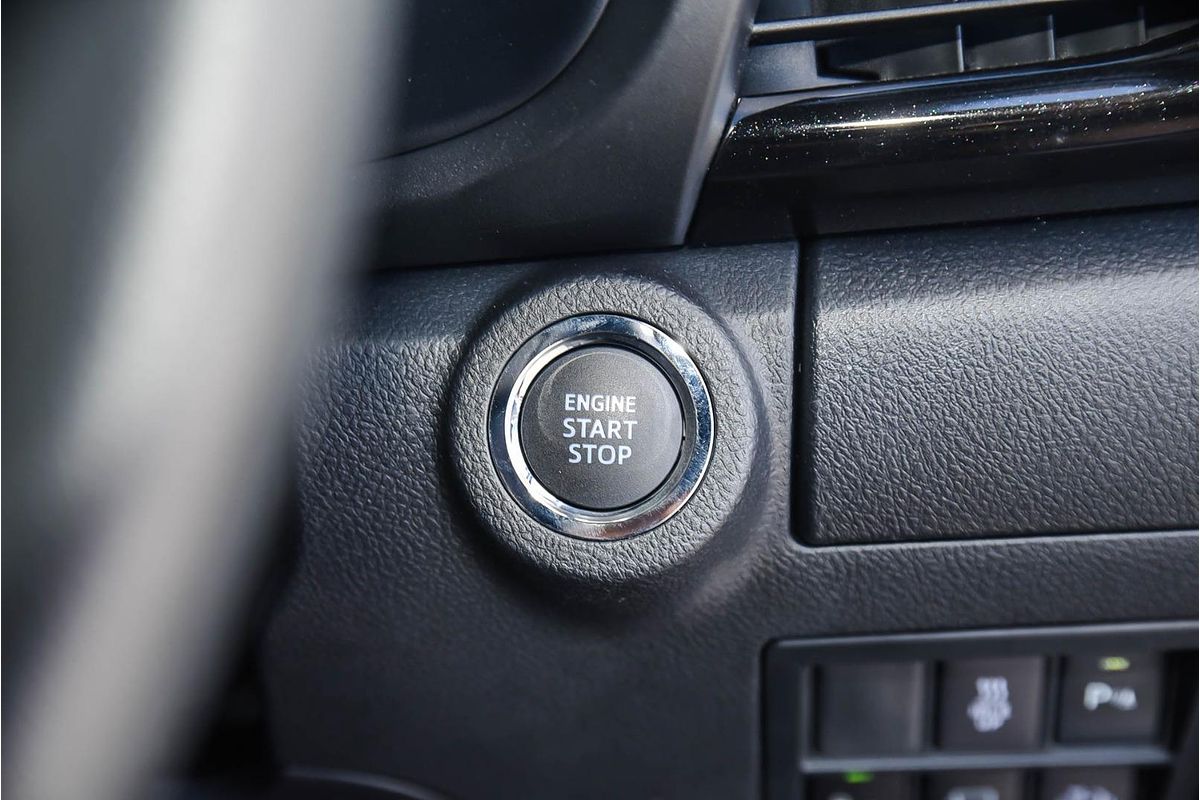 2024 Toyota Hilux Rogue 48V GUN126R 4X4
