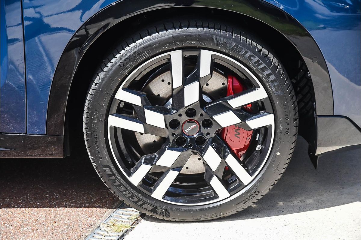 2025 MINI Countryman JCW Favoured U25