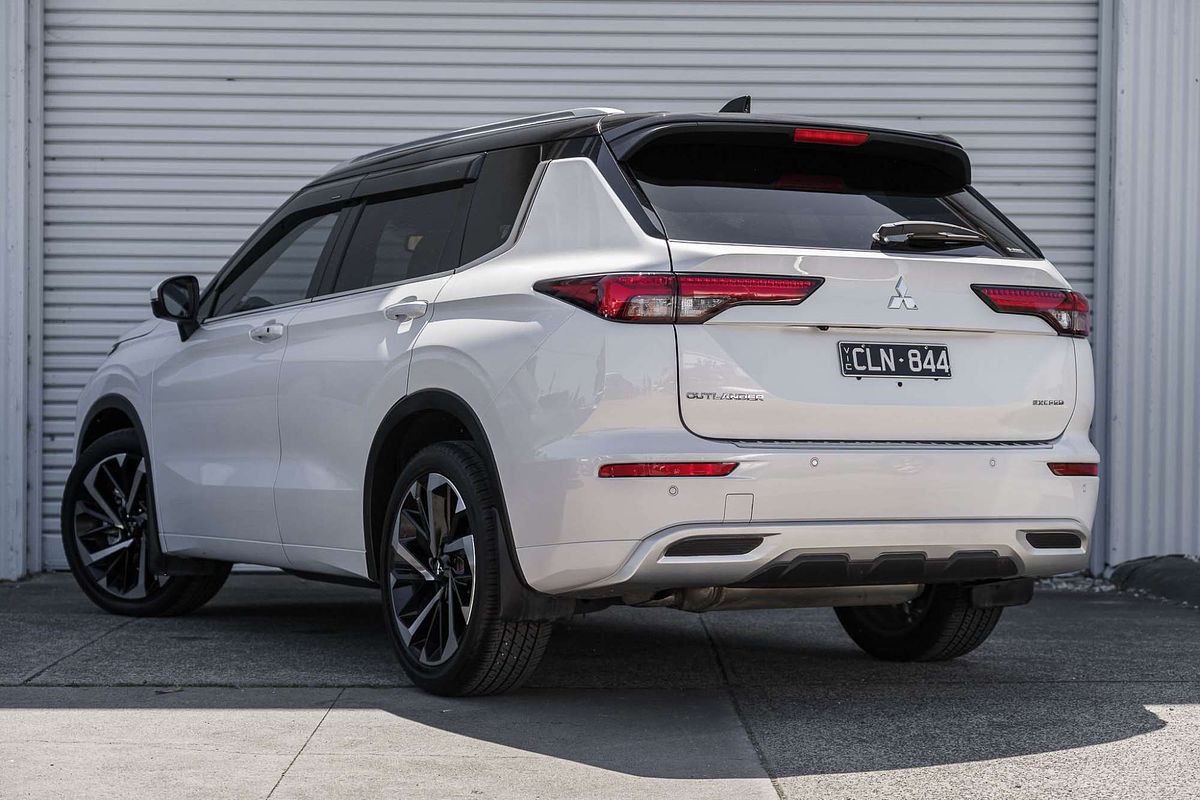 2023 Mitsubishi Outlander Exceed Tourer ZM