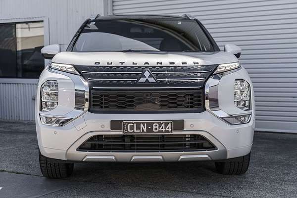 2023 Mitsubishi Outlander Exceed Tourer ZM