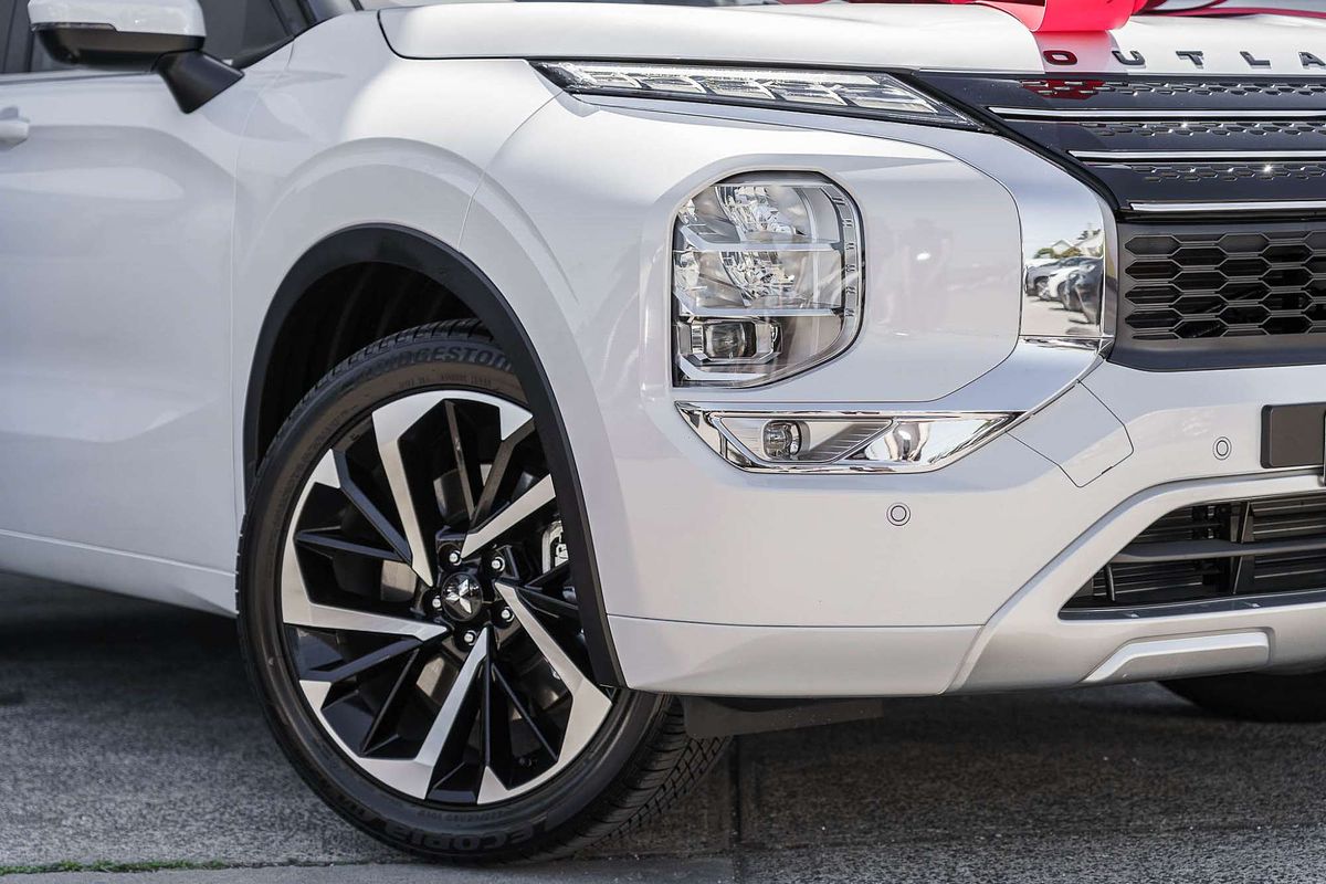 2023 Mitsubishi Outlander Exceed Tourer ZM