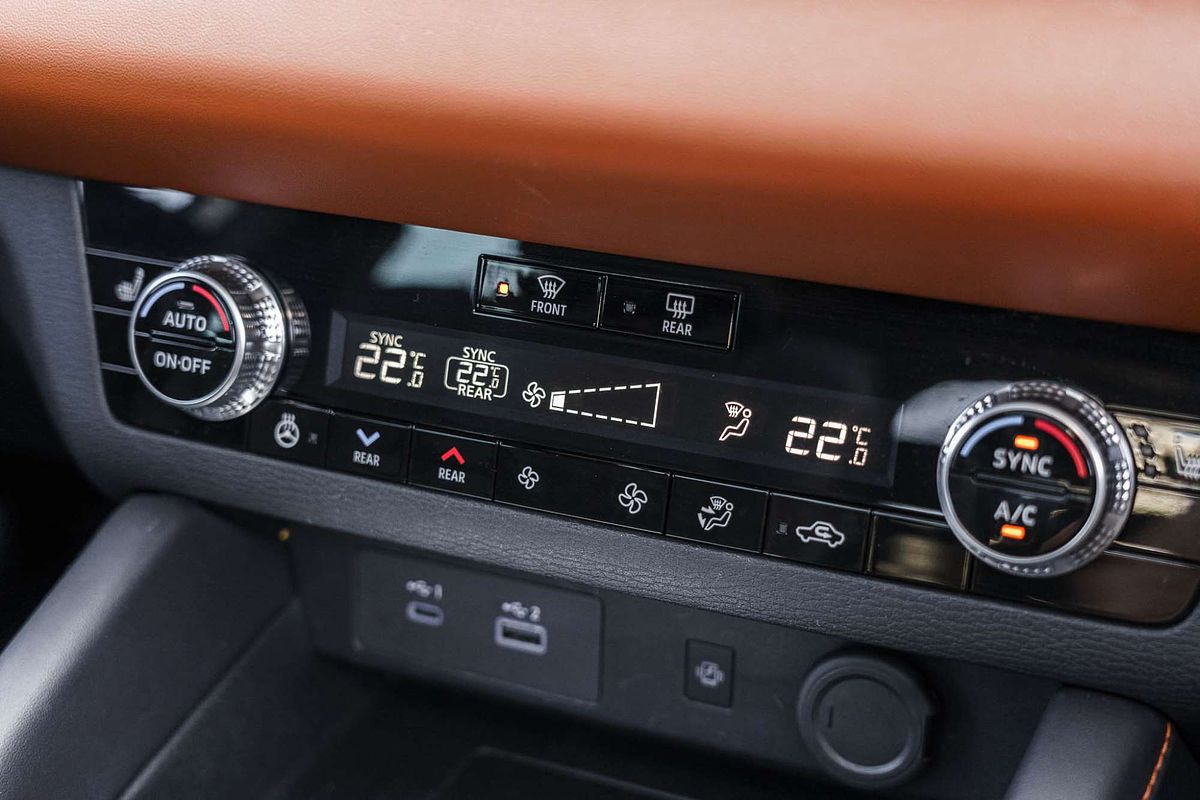 2023 Mitsubishi Outlander Exceed Tourer ZM
