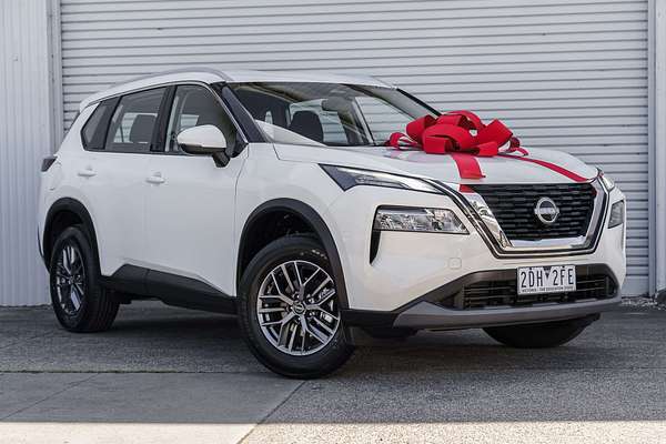 2024 Nissan X-TRAIL ST T33
