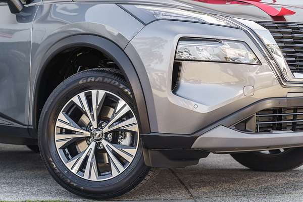 2025 Nissan X-TRAIL ST-L T33