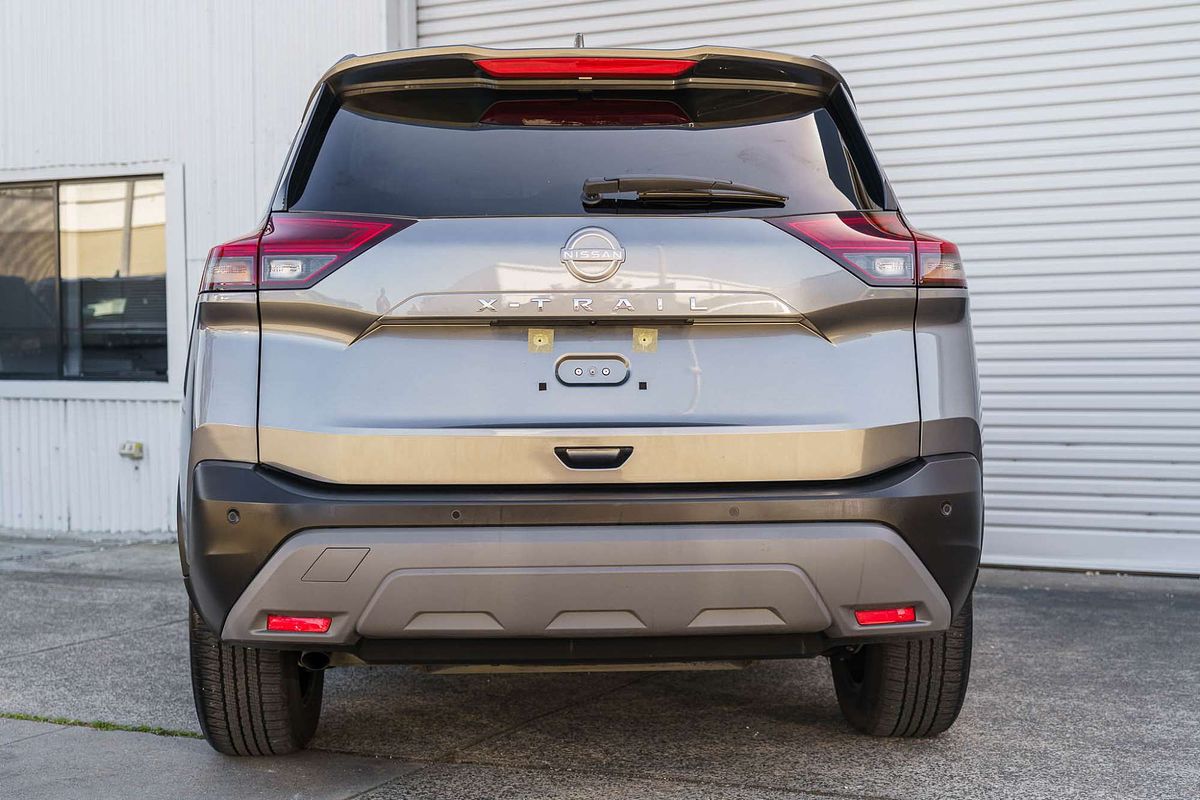 2025 Nissan X-TRAIL ST-L T33