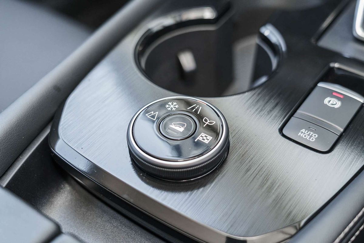 2025 Nissan X-TRAIL ST-L T33