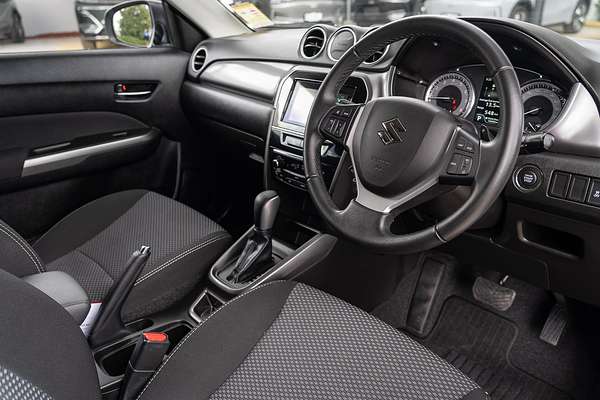 2023 Suzuki Vitara Limited Edition LY Series II