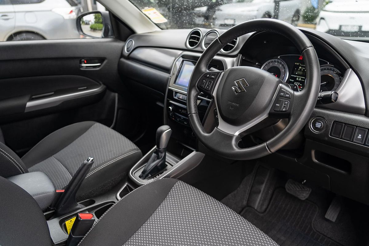 2023 Suzuki Vitara Limited Edition LY Series II