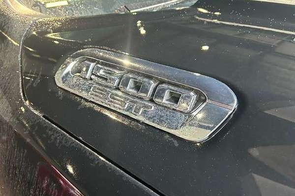 2025 RAM 1500 Laramie Sport Hurricane SO RamBox DT 4X4 SWB