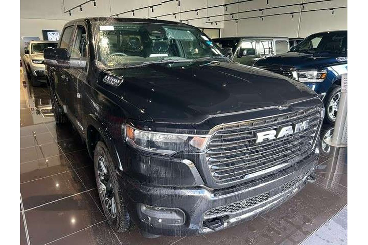 2025 RAM 1500 Laramie Sport Hurricane SO RamBox DT 4X4 SWB