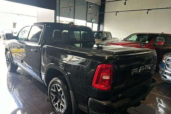 2025 RAM 1500 Laramie Sport Hurricane SO RamBox DT 4X4 SWB