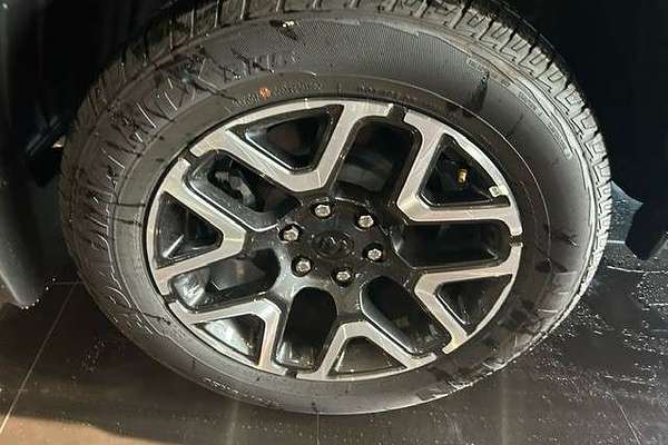 2025 RAM 1500 Laramie Sport Hurricane SO RamBox DT 4X4 SWB