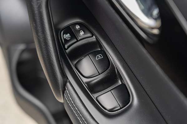 2016 Nissan QASHQAI Ti J11