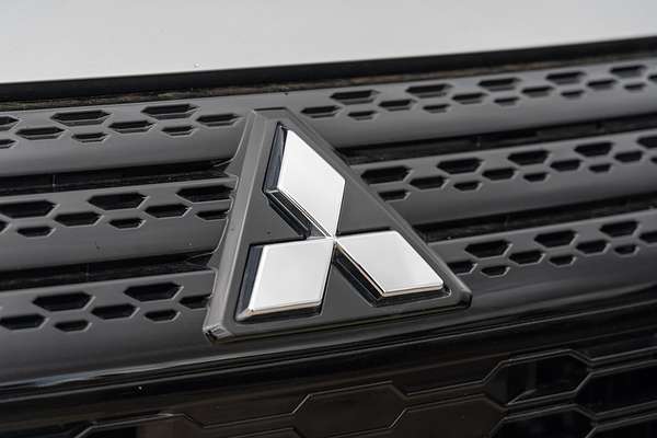 2024 Mitsubishi Eclipse Cross PHEV Exceed YB