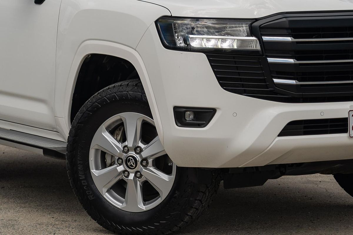 2023 Toyota Landcruiser GXL FJA300R