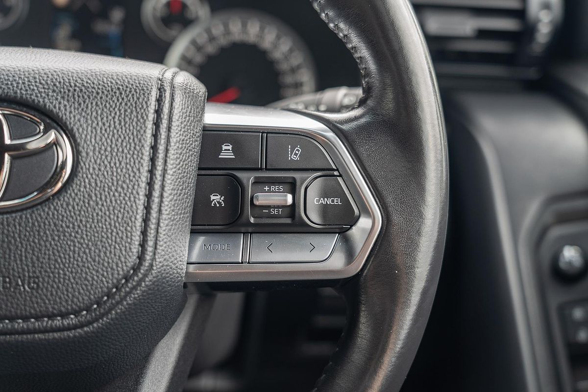 2023 Toyota Landcruiser GXL FJA300R