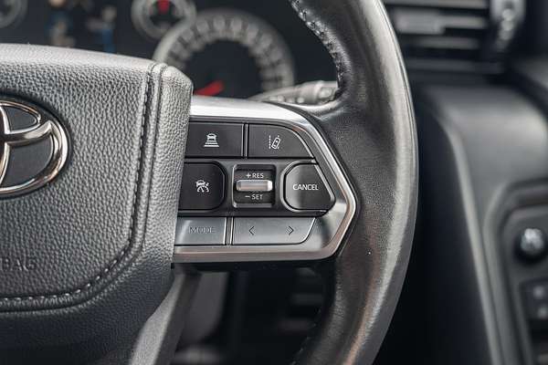 2023 Toyota Landcruiser GXL FJA300R