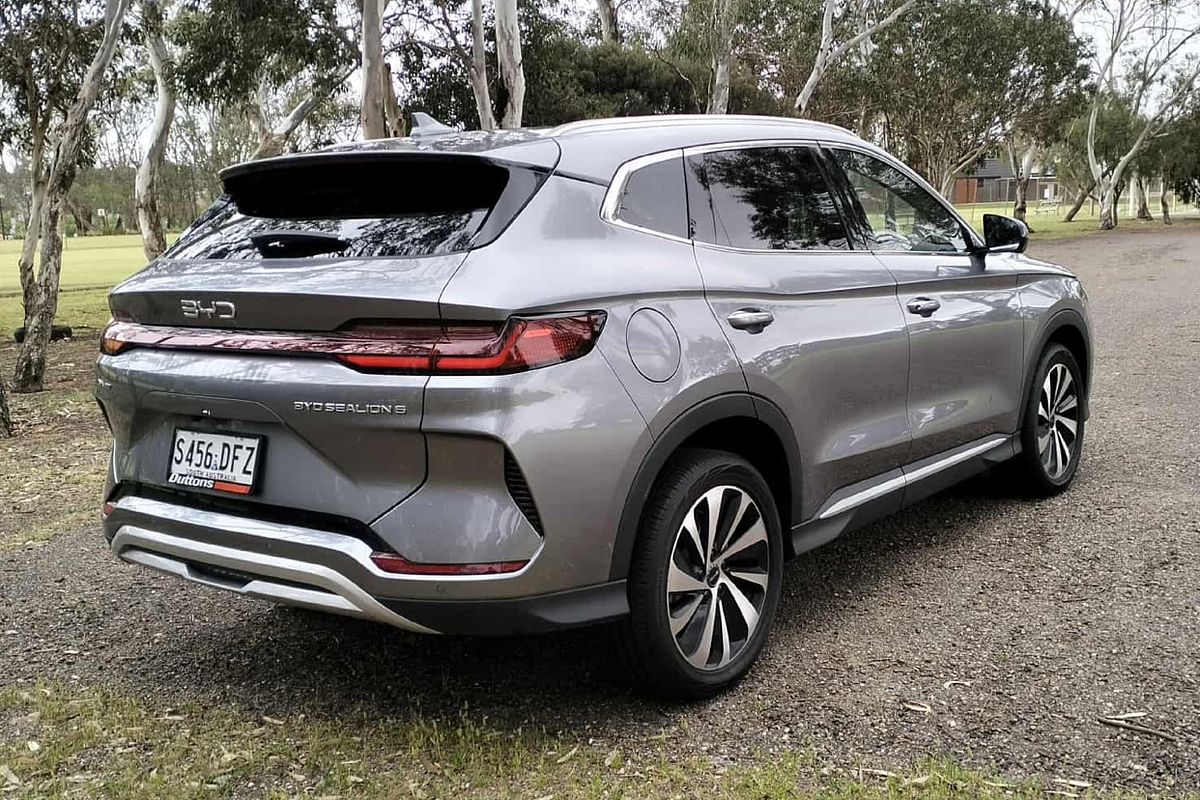 2025 BYD SEALION 6 Premium