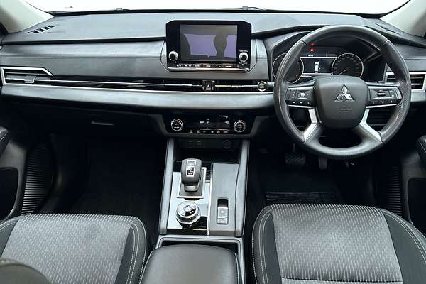 2023 Mitsubishi Outlander ES ZM