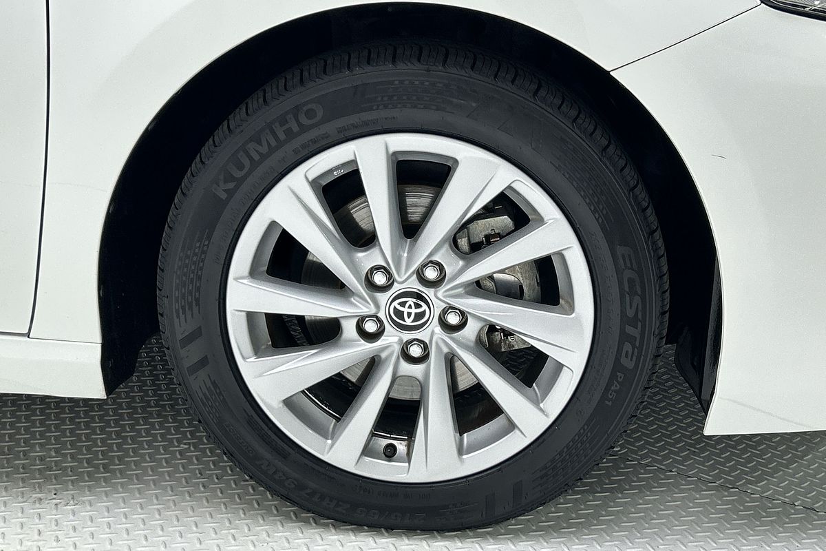 2021 Toyota Camry Ascent AXVH70R