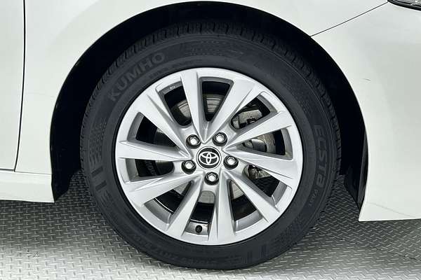 2021 Toyota Camry Ascent AXVH70R