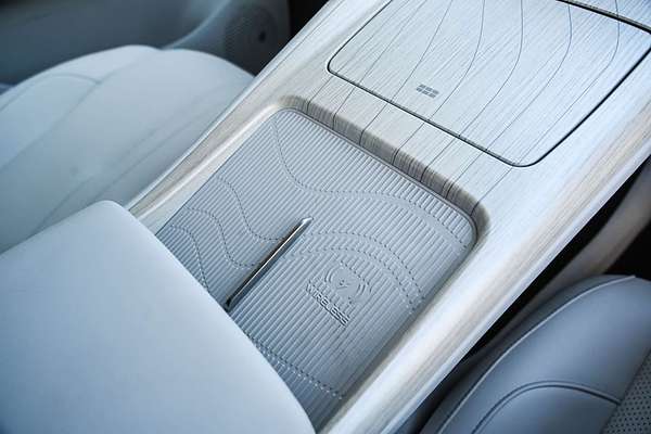 2025 Geely EX5 Inspire E245