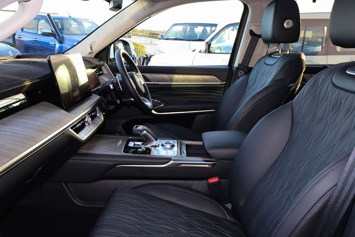 2024 GWM Tank 500 Ultra Hybrid P03