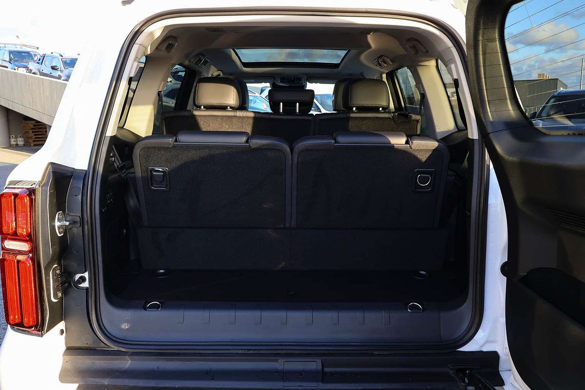 2024 GWM Tank 500 Ultra Hybrid P03