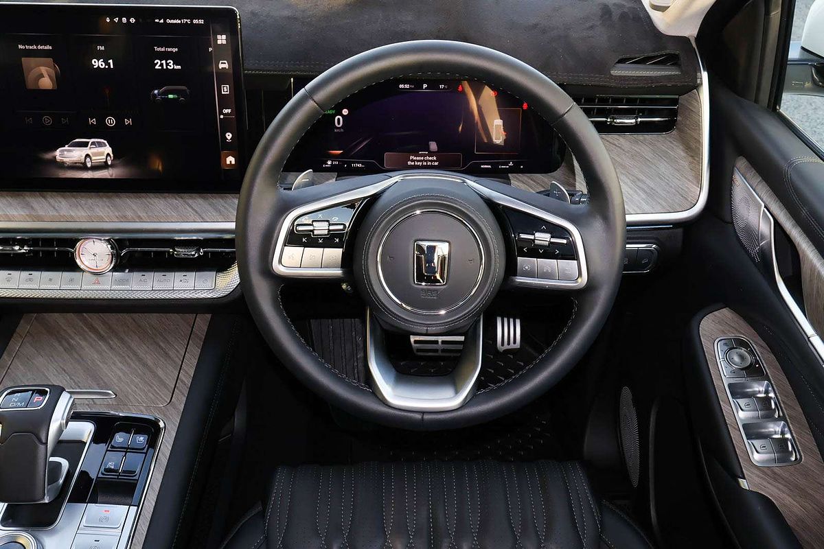 2024 GWM Tank 500 Ultra Hybrid P03