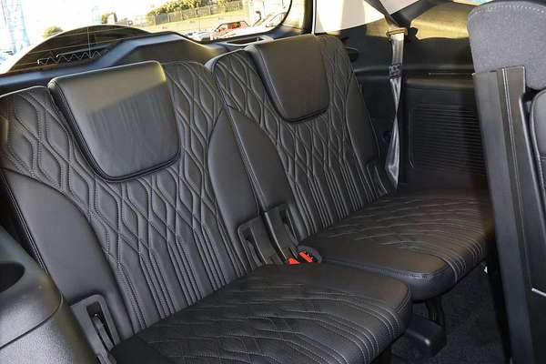 2024 GWM Tank 500 Ultra Hybrid P03