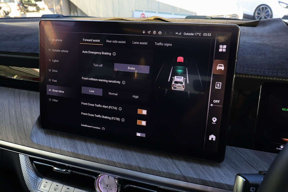 2024 GWM Tank 500 Ultra Hybrid P03