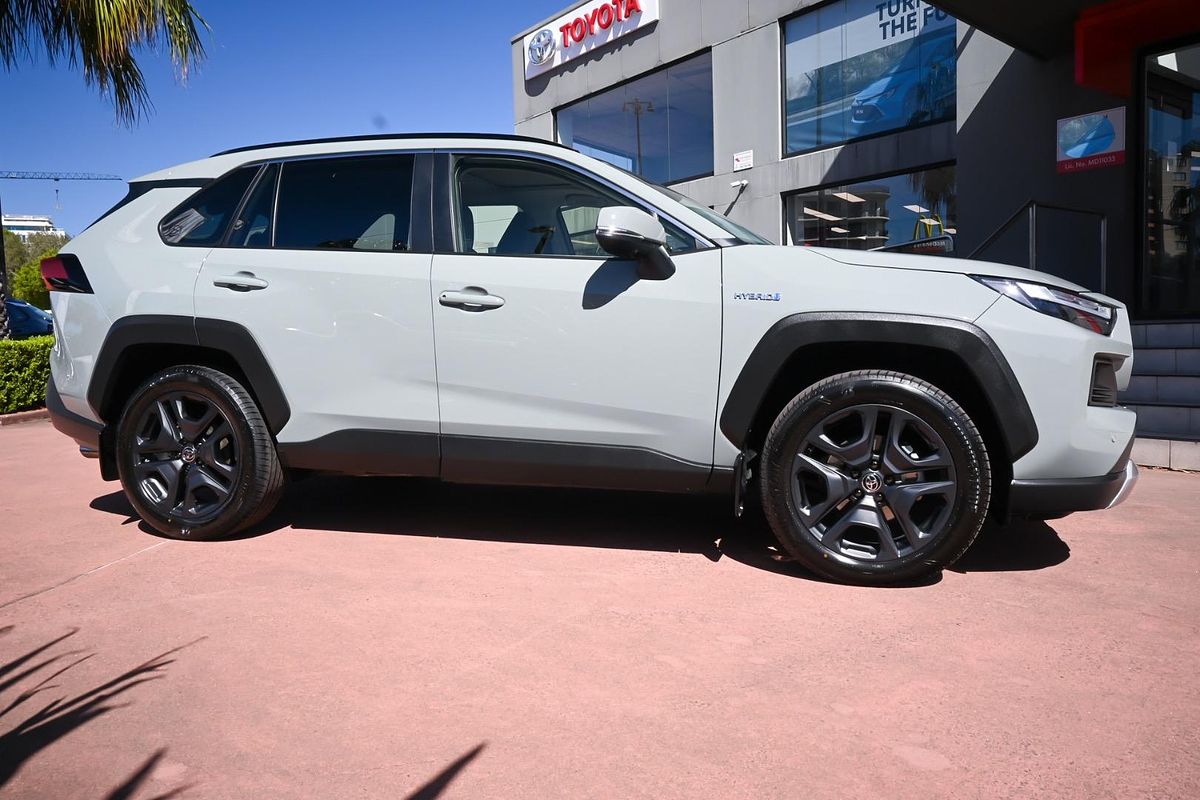 2024 Toyota RAV4 Edge AXAH54R