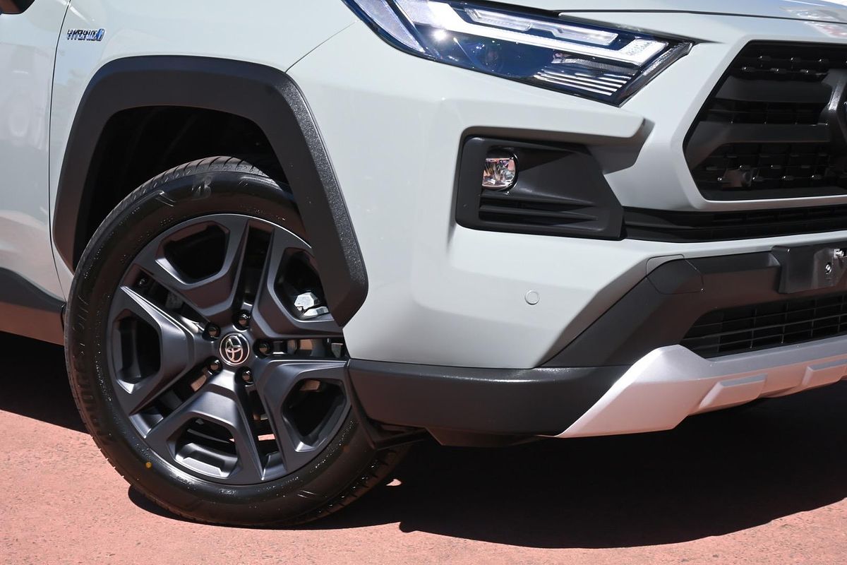 2024 Toyota RAV4 Edge AXAH54R