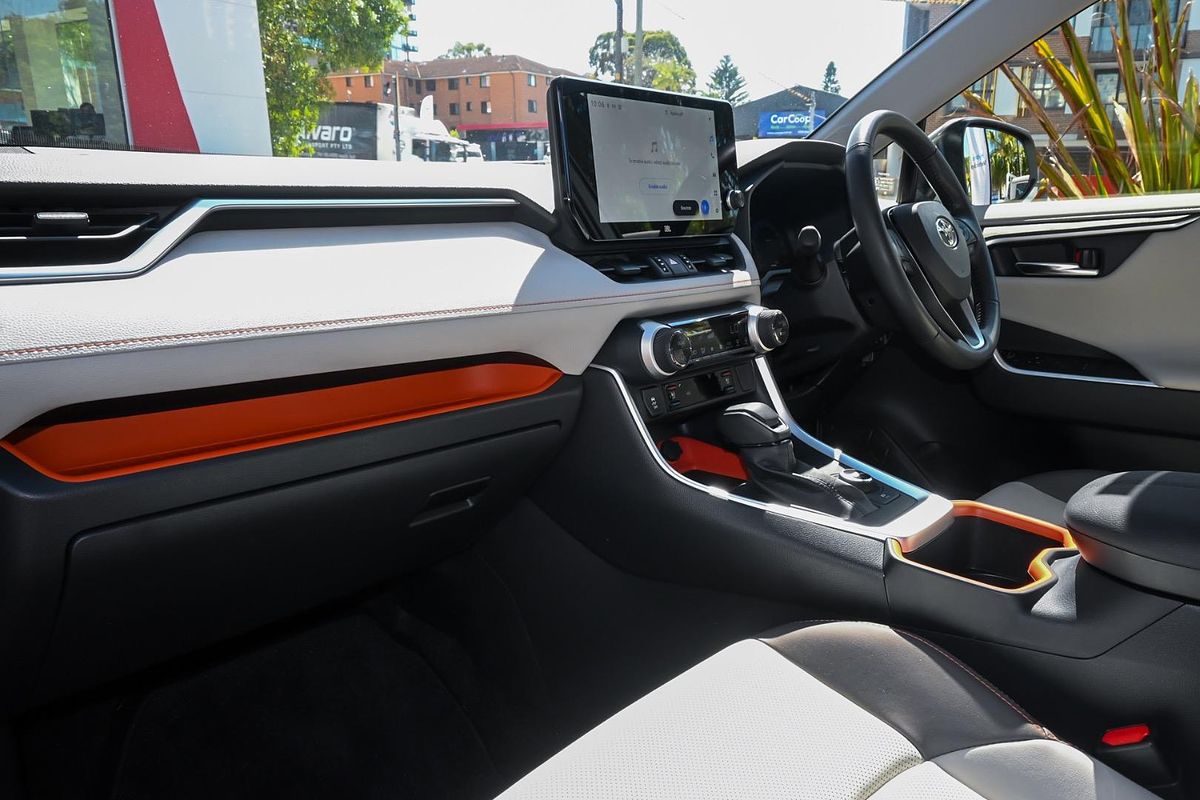 2024 Toyota RAV4 Edge AXAH54R