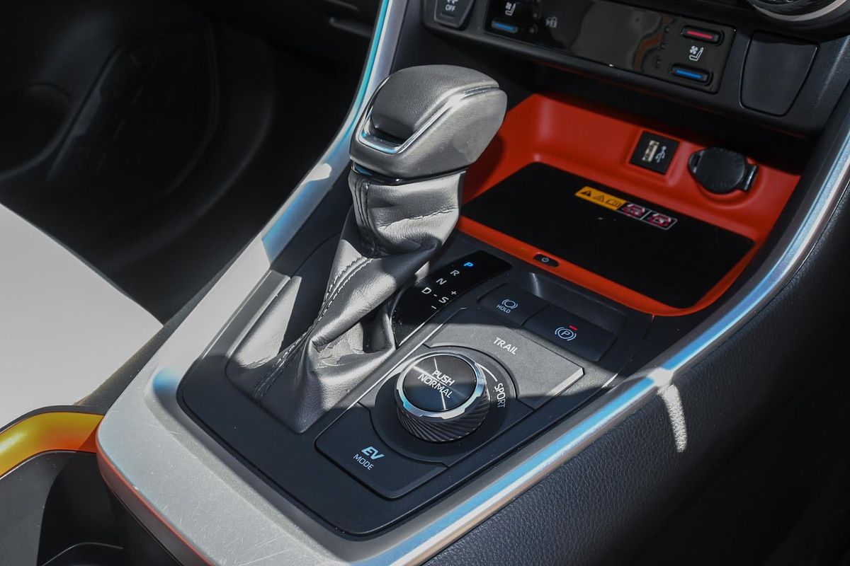 2024 Toyota RAV4 Edge AXAH54R