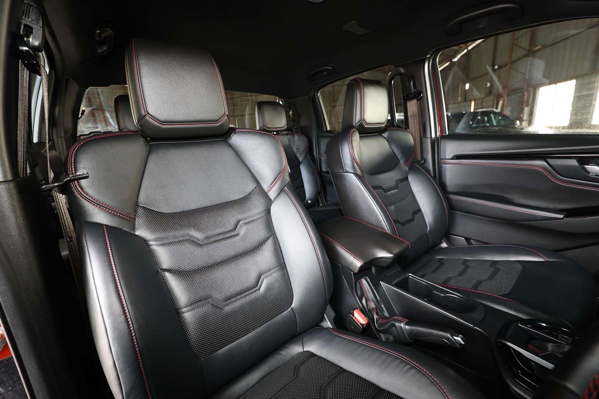 2023 Isuzu D-MAX X-TERRAIN  4X4