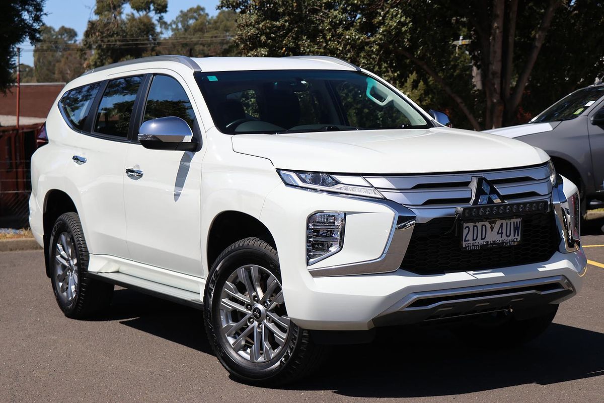 2022 Mitsubishi Pajero Sport GLX QF